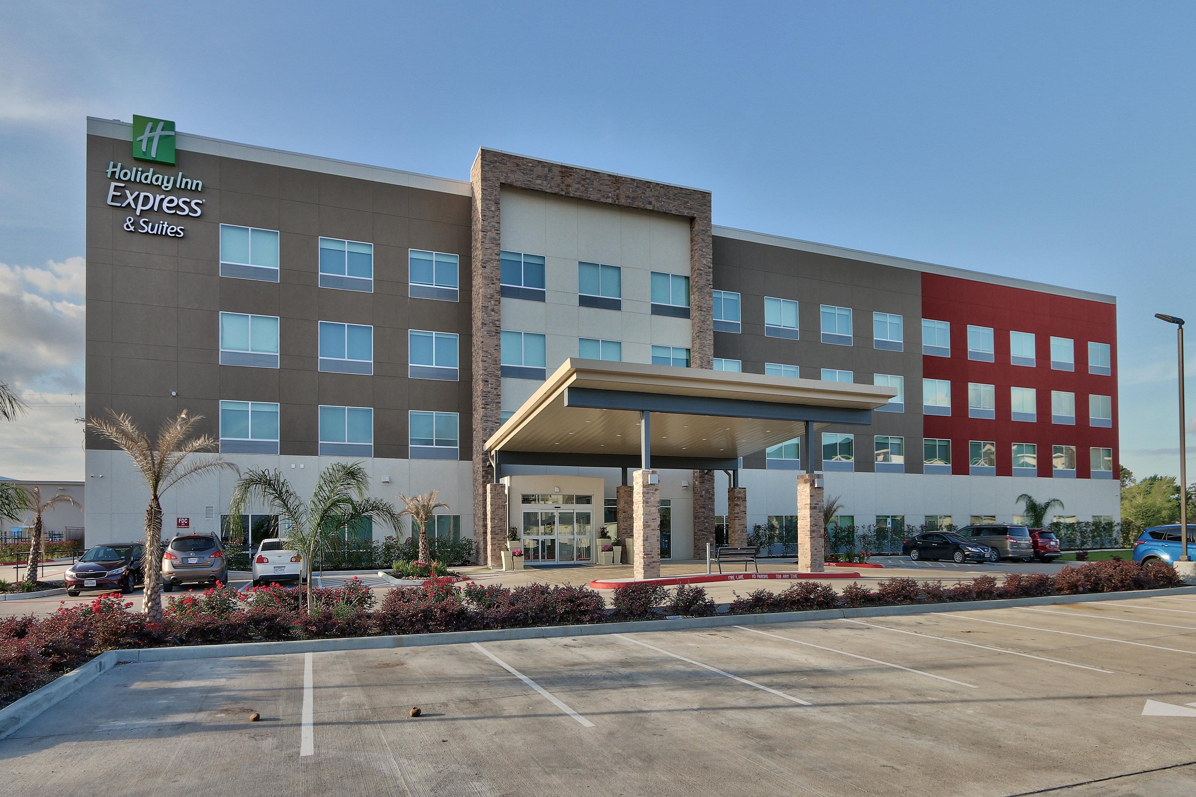 Holiday Inn Express & Suites - Houston East - Beltway 8 By Ihg Cloverleaf Exterior photo
