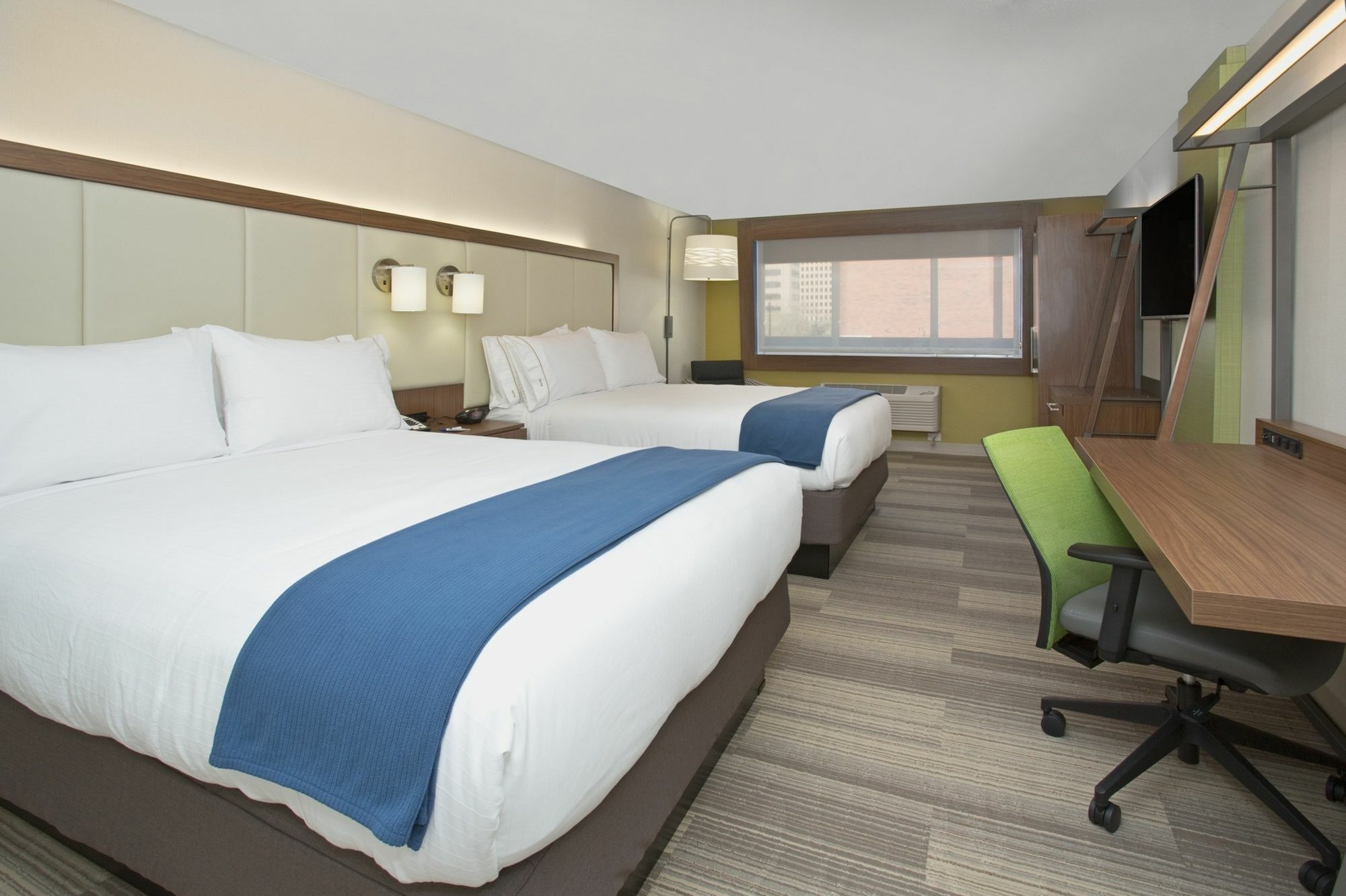 Holiday Inn Express & Suites - Houston East - Beltway 8 By Ihg Cloverleaf Exterior photo
